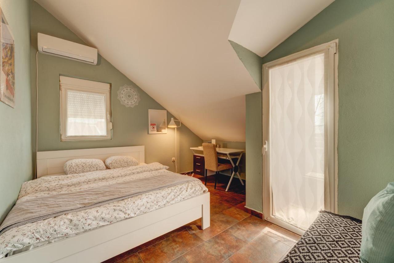Q Podgorica Beds,Rooms And More Esterno foto